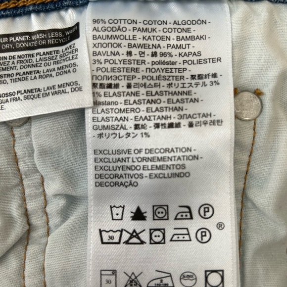 Levi’s 501 Women’s Premium Cropped Jeans Straight Leg Distressed Blue Size 26 - Picture 11 of 16